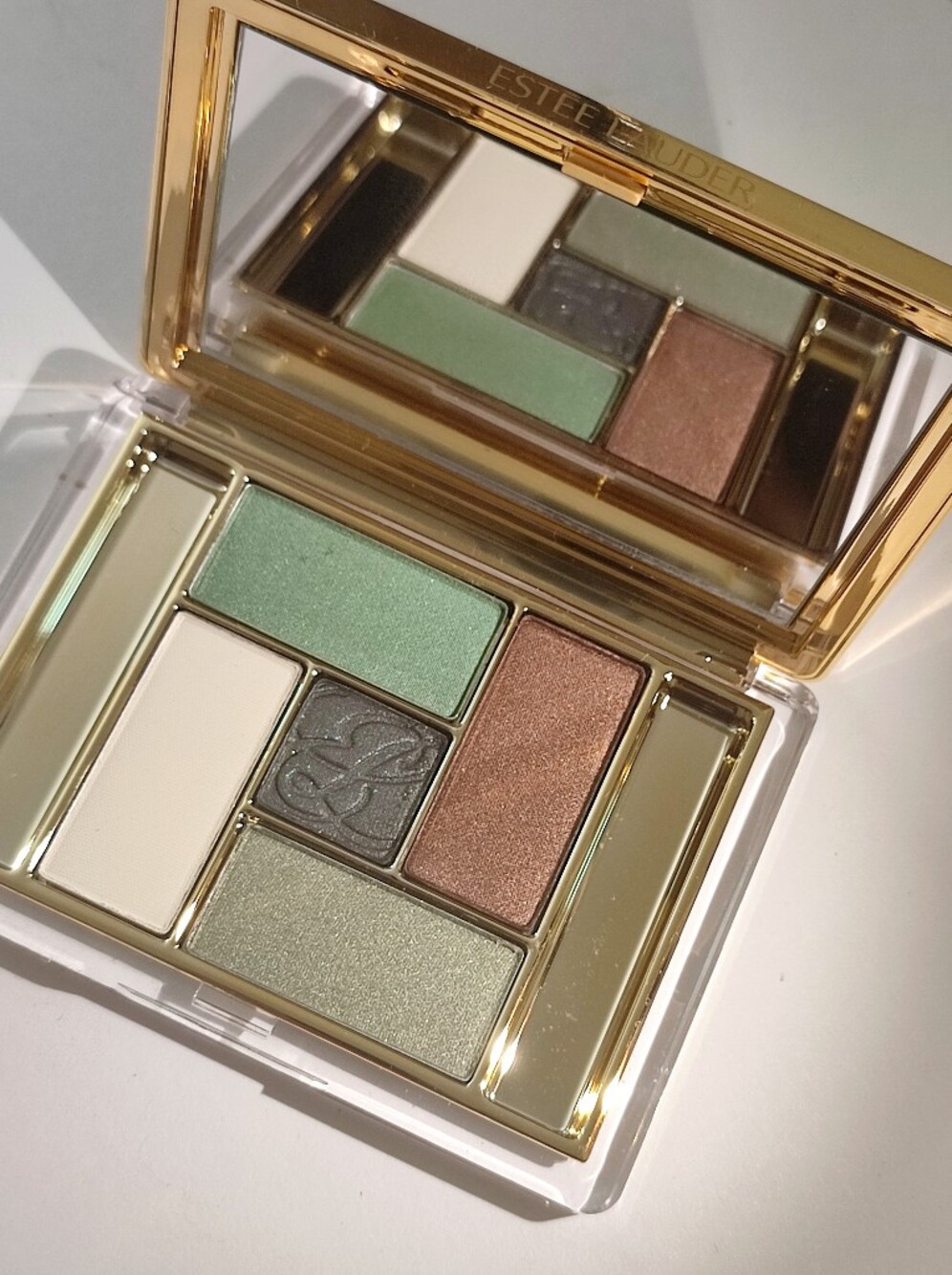 Estee Lauder Pure Color 09 Emerald Oasis Eyeshadow Palette - Picture 3 of 5